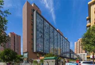 云南别克gl8商务车改装